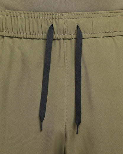 Nike Form Men's Dri-FIT Open-Hem Trousers - Lightweight & Breathable for Everyday Wear & Athletic Activities