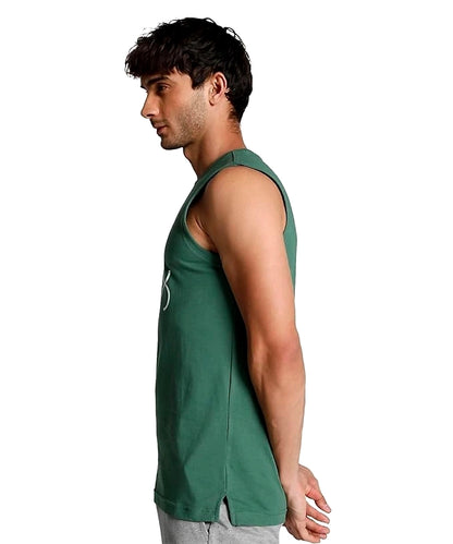 Puma Men's Regular Fit T-Shirt: Classic Design and Premium Comfort for the Modern Man's Everyday Wardrobe